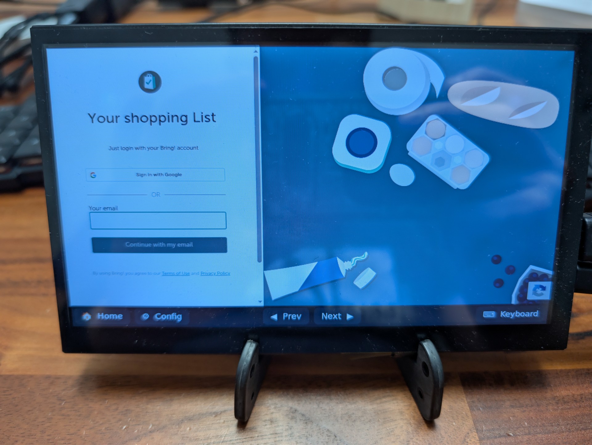 A shopping list dashboard on the panel